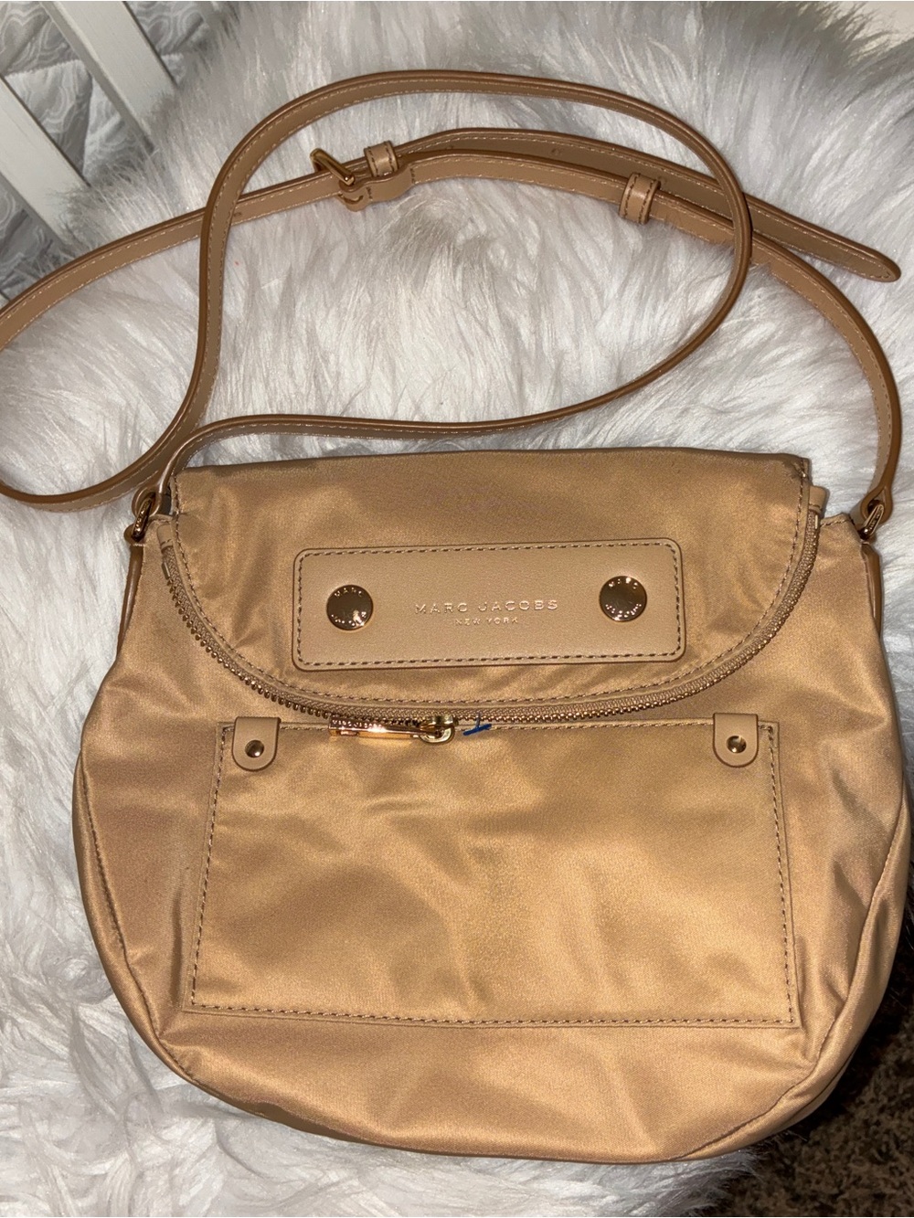 Like New Marc Jacobs Preppy Nylon Mini Natasha Crossbody Bag Tan - Picture 5 of 8